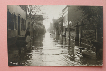 Ansichtskarte Foto AK Beuel Bonn 1924 Hochwasser Überschwemmung Faltboot Straße Architektur Ortsansicht NRW